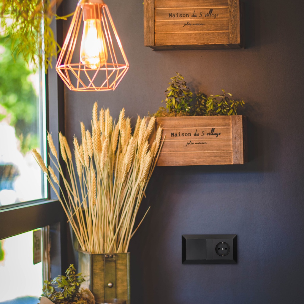 Tapa ciega empotrable Gamma Negro 