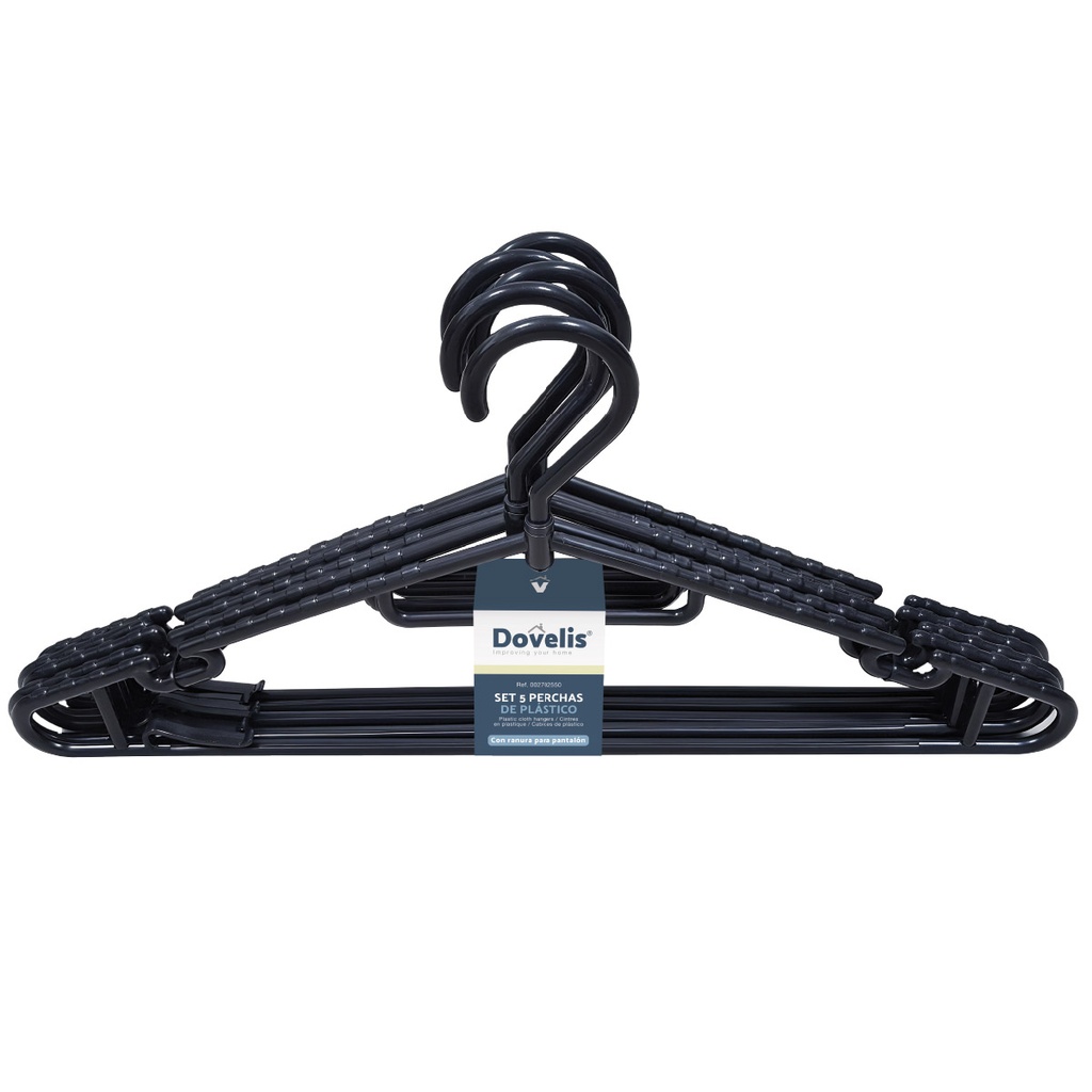 Set of 5 plastic clothes hangers