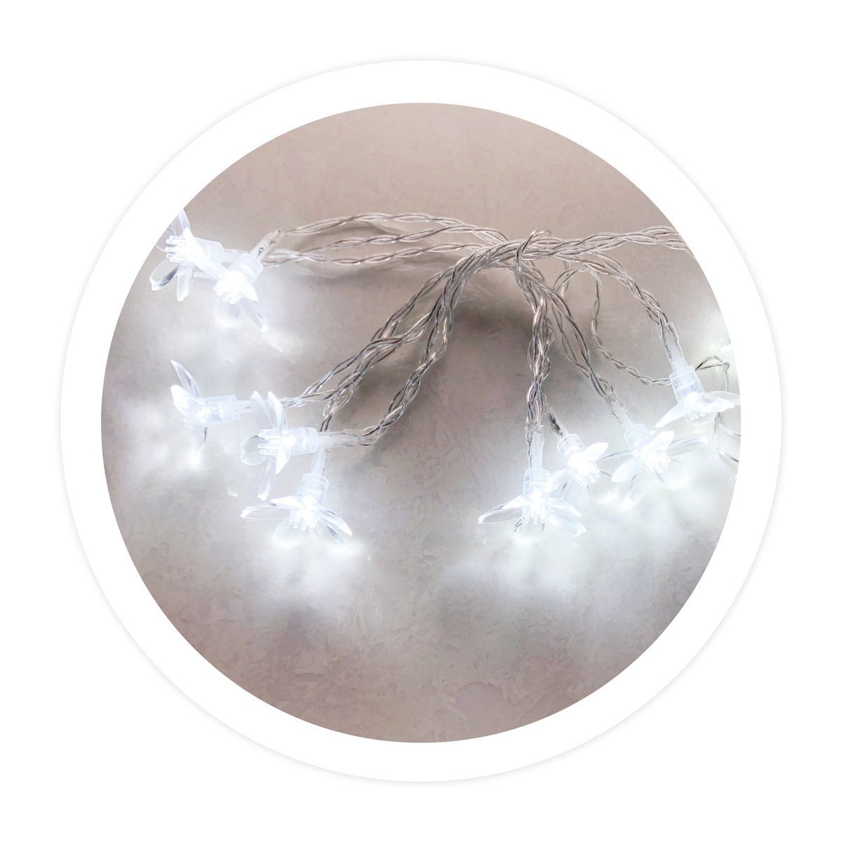 1,35m LED garland with sheer flowers Cool White