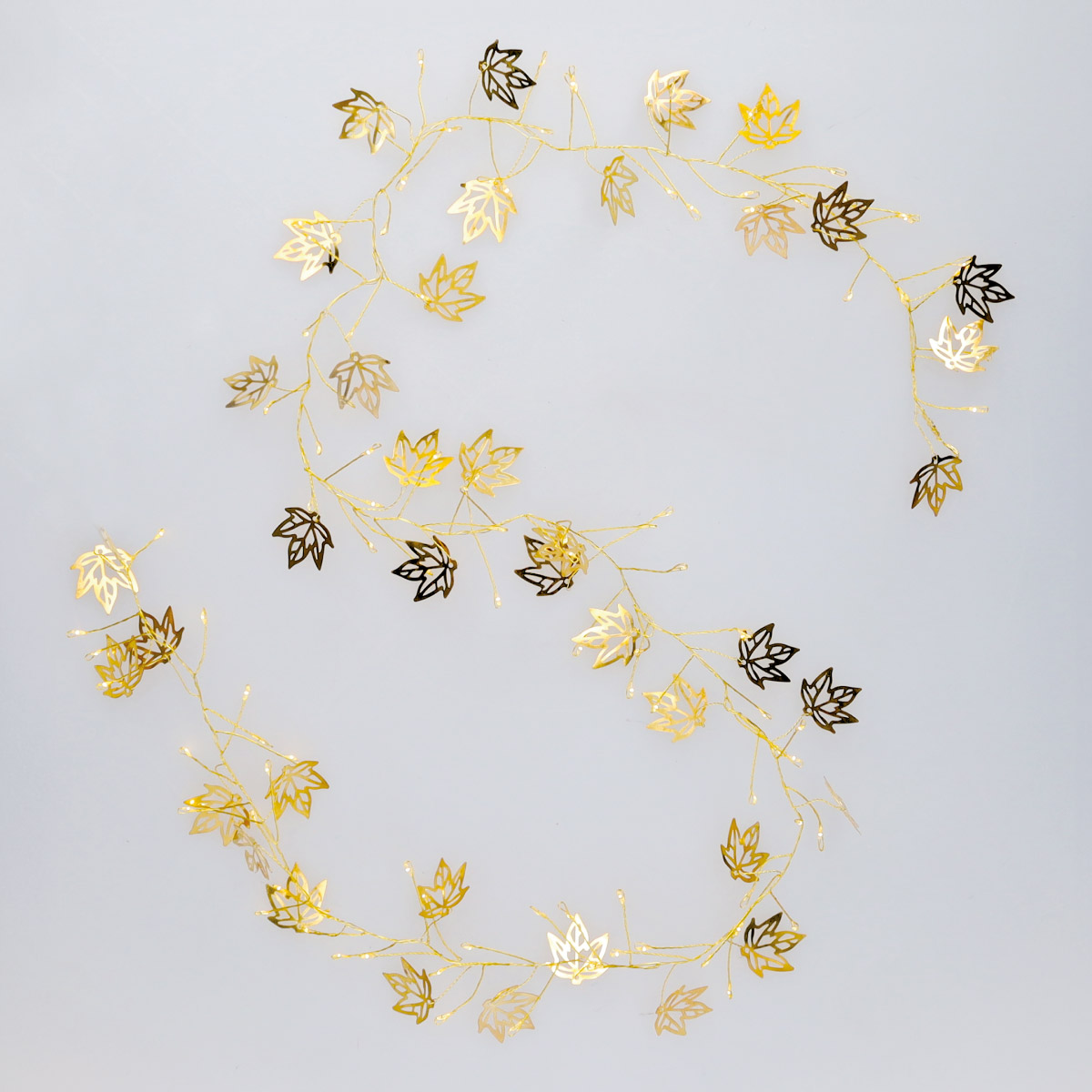1,5M LED garland with golden branches Warm White